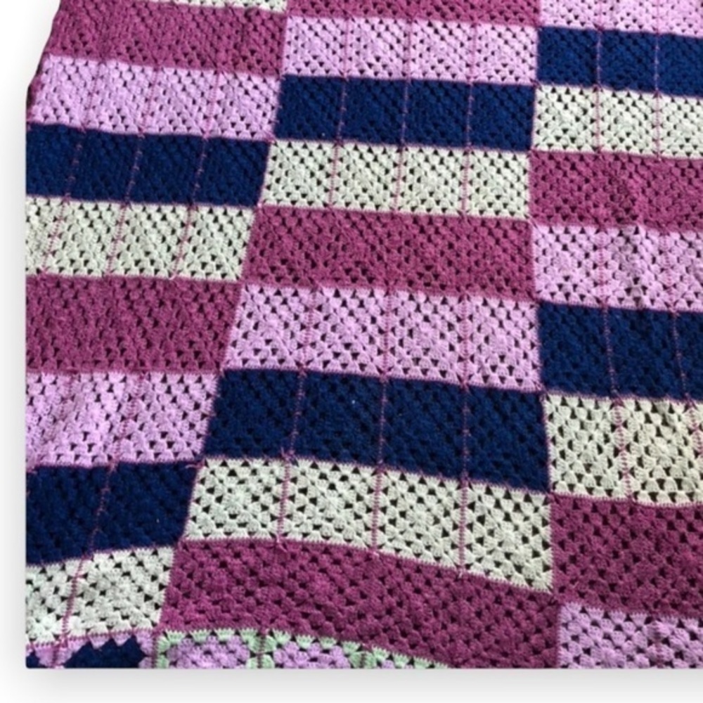 Afghan Throw  Blanket Hand Made Purple W69”‎ L 65” Granny-core